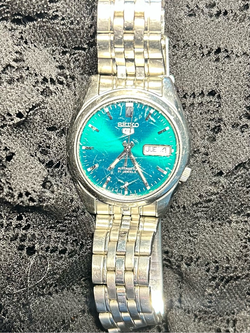 Seiko Automatic Men's Watch with Teal Dial and Stainless Bracelet